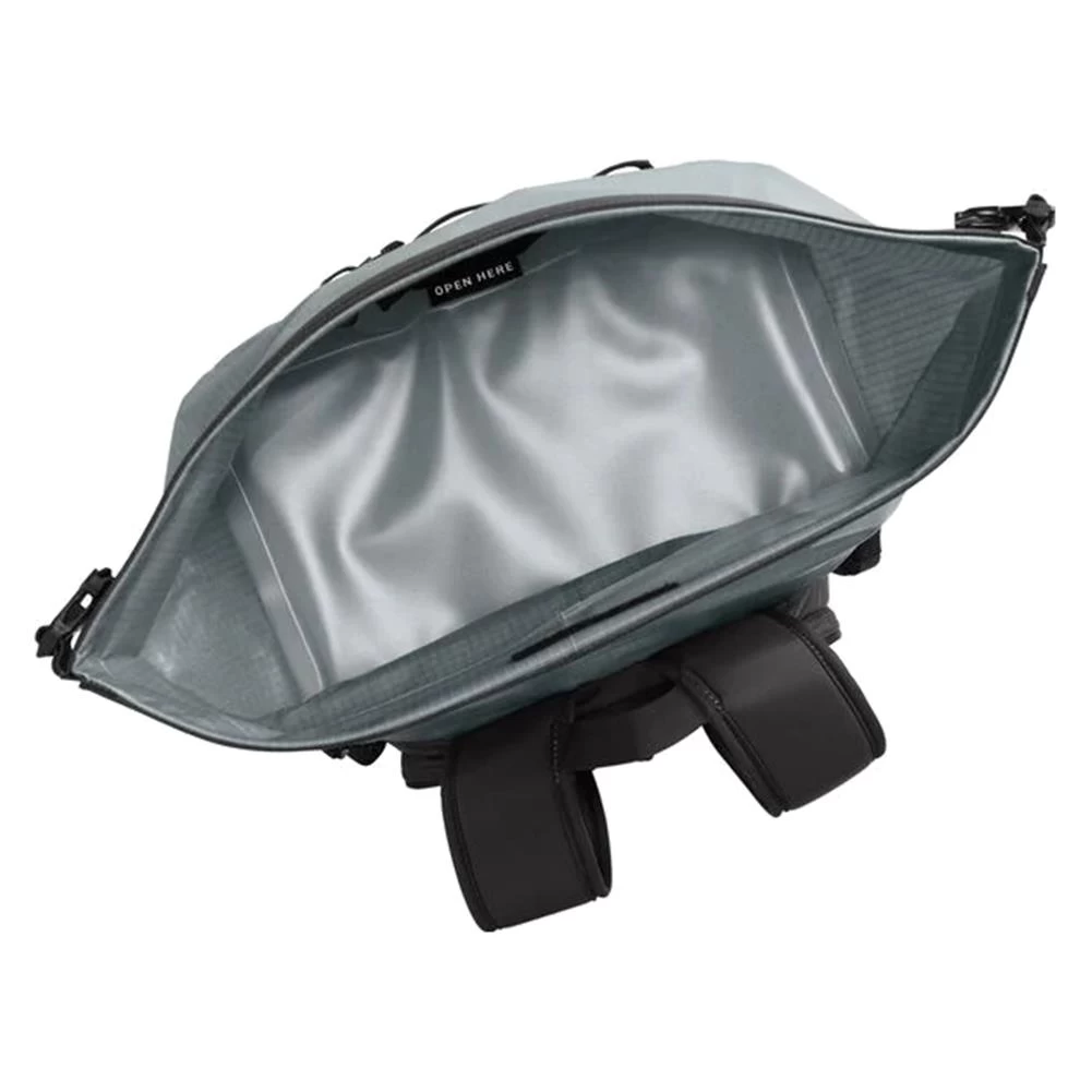 Camelbak ChillBak Pack 30L Soft Cooler Gray 4 Camelbak ChillBak Pack 30L Soft Cooler Gray - Image 2